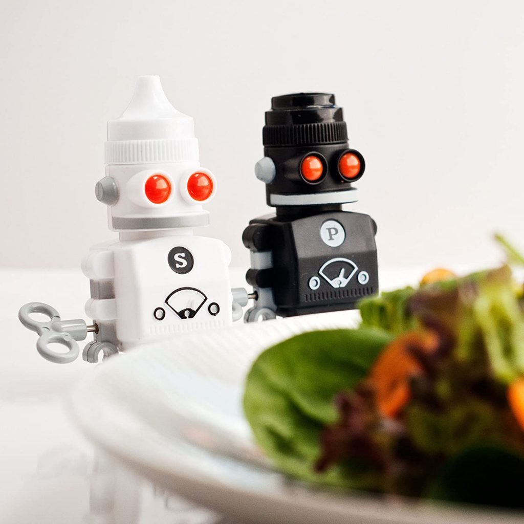 Robot Salt & Pepper Shakers