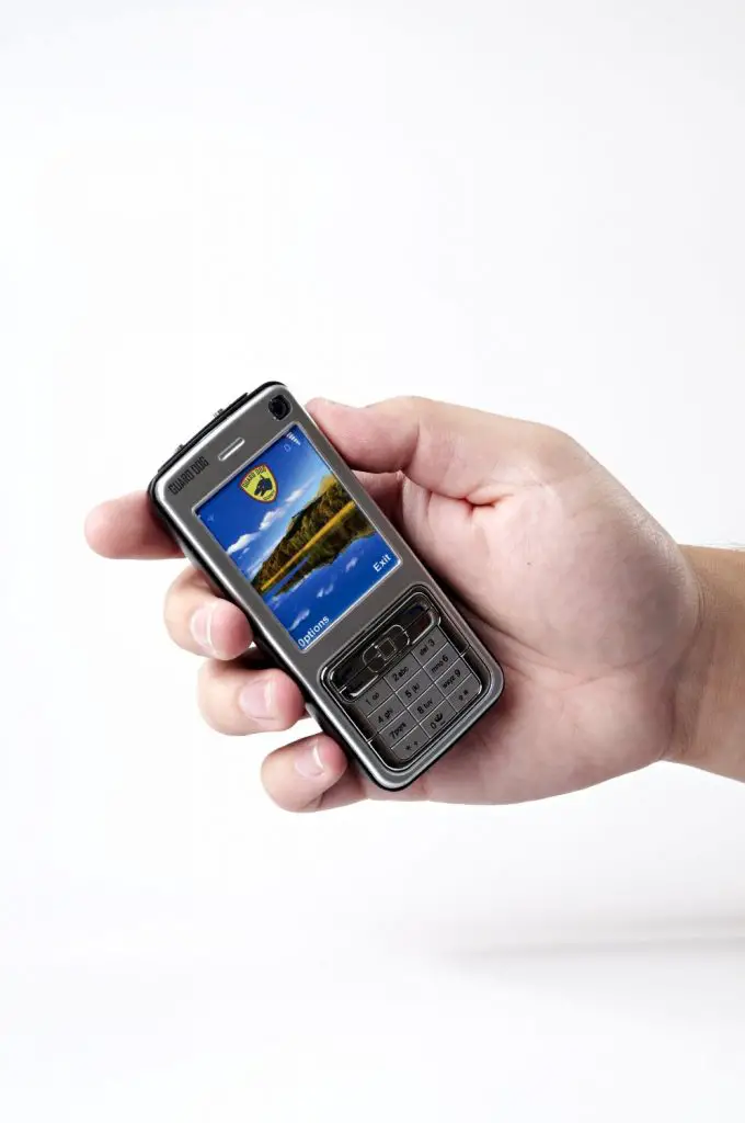 Stun Gun Taser Disguised as Cell Phone - concealed self defense weapons